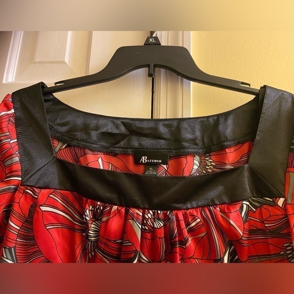 Ab studio women’s size extra-large silky top - Picture 3 of 8